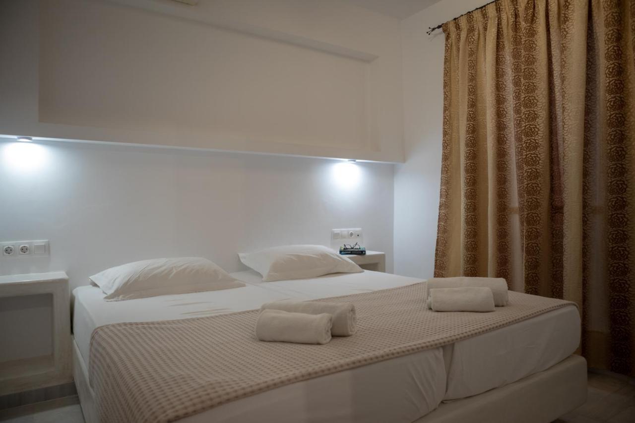 Aphrodite Hotel & Apartments Chora  Dış mekan fotoğraf